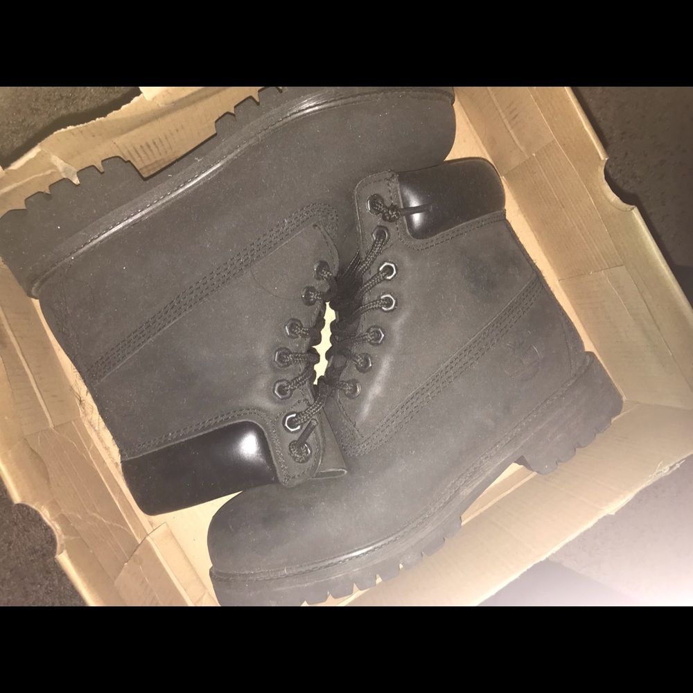 Timberlands - Picture 3 of 8